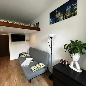 Spokojna Nest , Kraków Polska